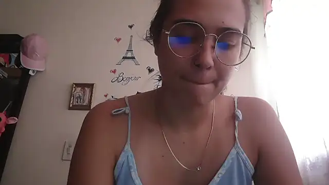trianabell online show from April 2026 04:42:02 PM