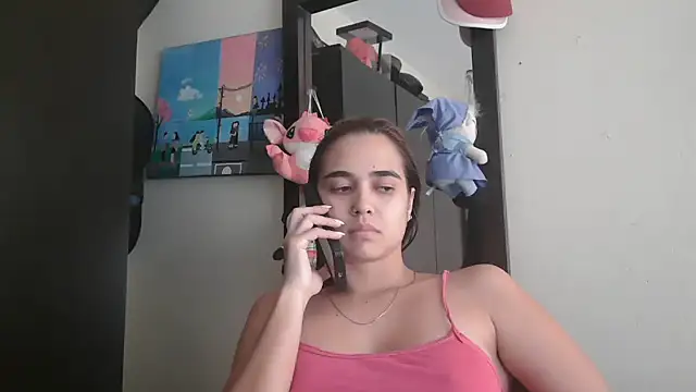 trianabell online show from July 2026 06:01:02 PM
