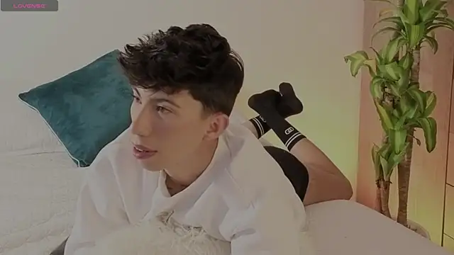 FabianPriince online show from October 2025 05:19:02 PM