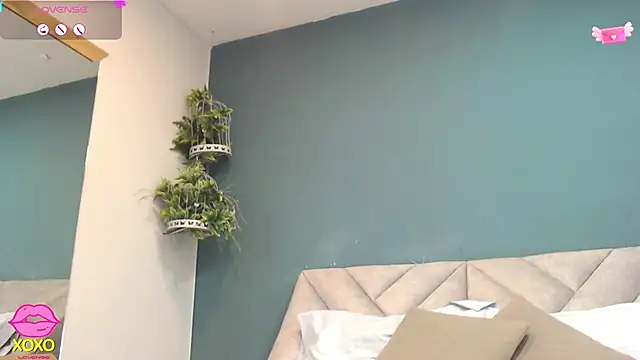 SharisWillian online show from April 2026 04:02:02 AM