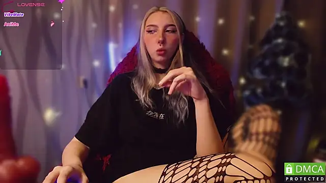 JustMeowGirl online show from January 2025 02:46:02 AM