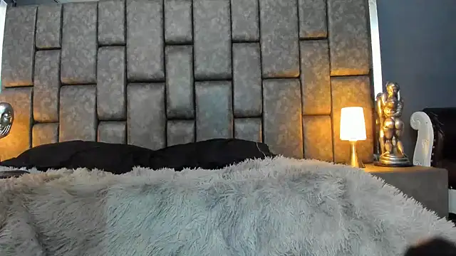 Snapshot of Foxy_Assh_ chatting on February 2025 12:17:02 PM Foxy Assh online show from February 2025 12:17:02 PM