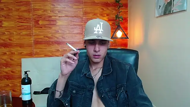 Snapshot of Bastiaan_28 chatting on January 2025 11:43:02 AM Bastiaan 28 online show from January 2025 11:43:02 AM