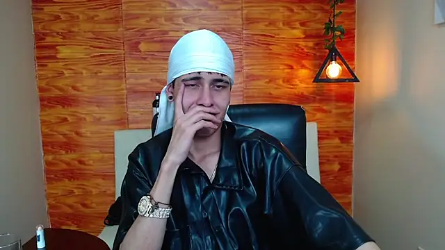 Snapshot of Bastiaan_28 chatting on January 2025 05:30:01 AM Bastiaan 28 online show from January 2025 05:30:01 AM