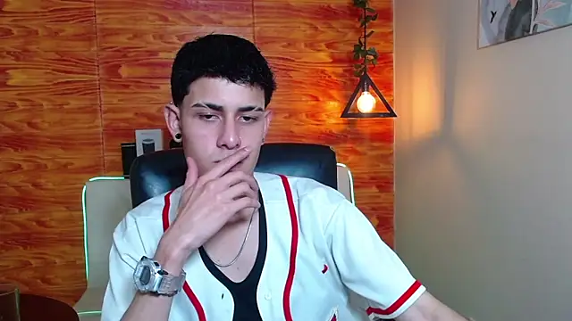 Snapshot of Bastiaan_28 chatting on January 2025 06:28:02 AM Bastiaan 28 online show from January 2025 06:28:02 AM