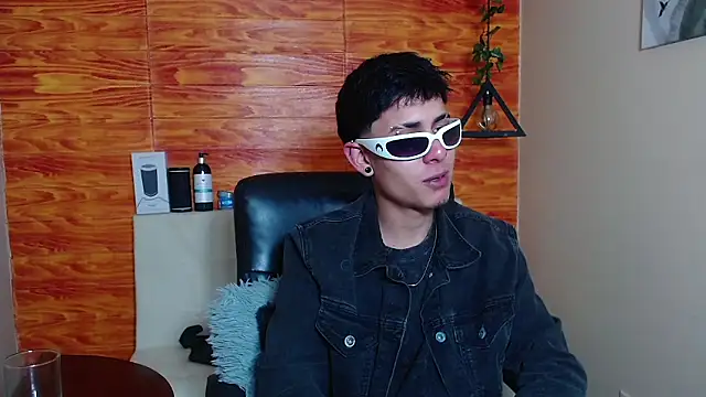 Snapshot of Bastiaan_28 chatting on February 2025 03:59:01 AM Bastiaan 28 online show from February 2025 03:59:01 AM