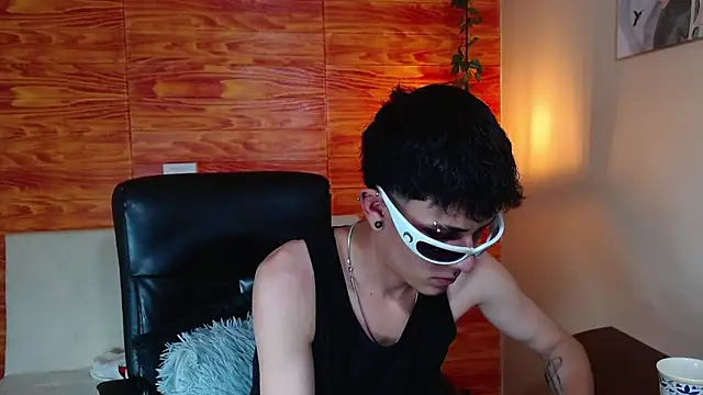 Snapshot of Bastiaan_28 chatting on February 2025 09:37:01 AM Bastiaan 28 online show from February 2025 09:37:01 AM