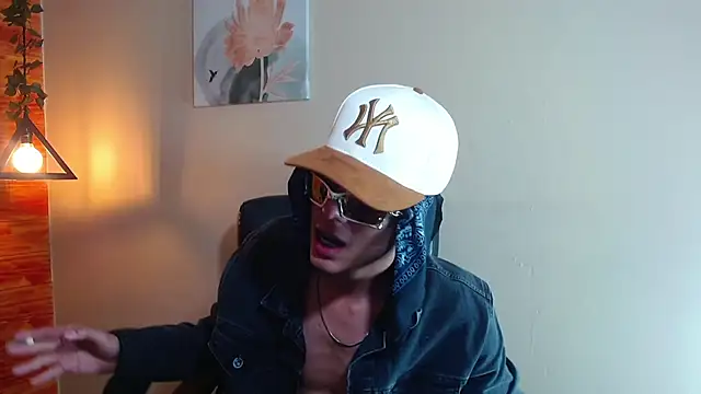 Snapshot of Bastiaan_28 chatting on February 2025 07:59:02 AM Bastiaan 28 online show from February 2025 07:59:02 AM