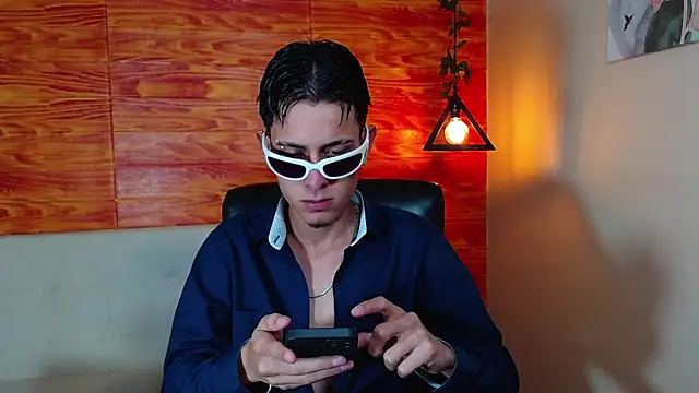 Snapshot of Bastiaan_28 chatting on March 2025 02:57:02 AM Bastiaan 28 online show from March 2025 02:57:02 AM