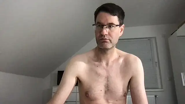 Snapshot of zxzx_cam1 chatting on December 2024 01:39:02 AM zxzx cam1 online show from December 2024 01:39:02 AM