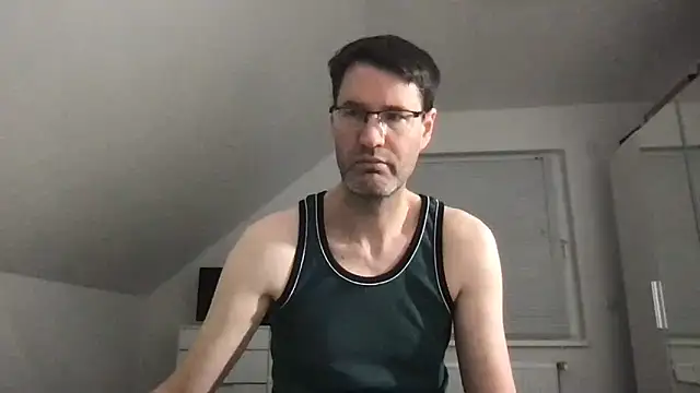 Snapshot of zxzx_cam1 chatting on January 2025 04:40:01 PM zxzx cam1 online show from January 2025 04:40:01 PM