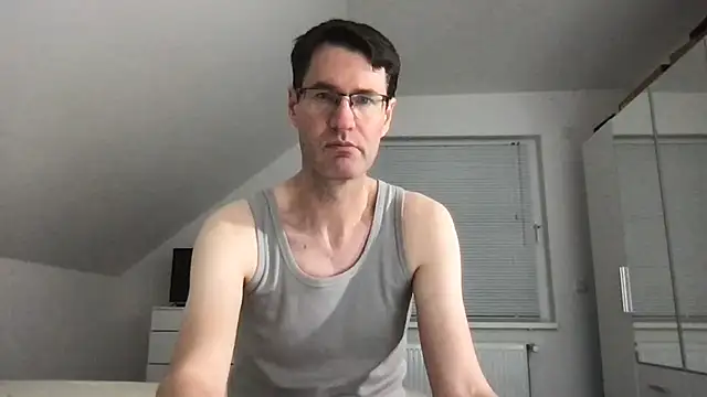 Snapshot of zxzx_cam1 chatting on December 2025 06:26:01 PM zxzx cam1 online show from December 2025 06:26:01 PM