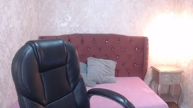 Snapshot of charlottemoonxz chatting on March 2025 10:06:01 PM charlottemoonxz online show from March 2025 10:06:01 PM