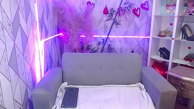 Snapshot of charlottemoonxz chatting on October 2025 07:44:02 PM charlottemoonxz online show from October 2025 07:44:02 PM