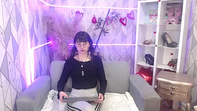 Snapshot of charlottemoonxz chatting on October 2025 07:58:02 PM charlottemoonxz online show from October 2025 07:58:02 PM