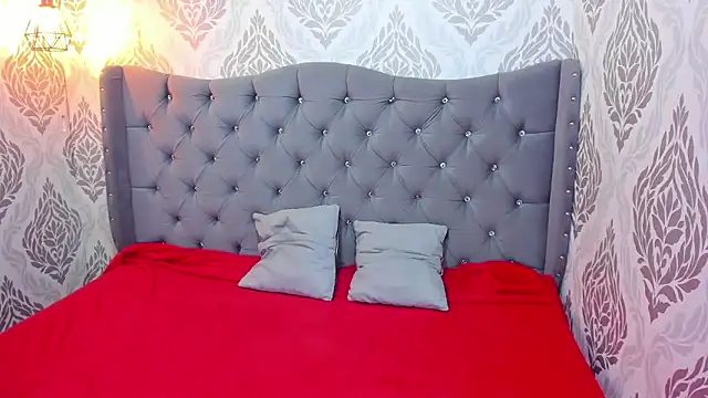 Snapshot of charlottemoonxz chatting on January 2026 06:35:02 PM charlottemoonxz online show from January 2026 06:35:02 PM