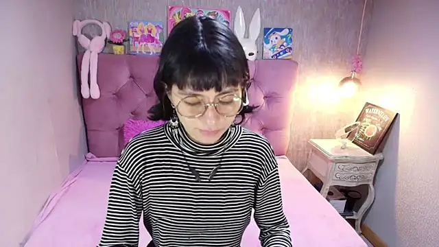 Snapshot of charlottemoonxz chatting on February 2026 07:12:01 PM charlottemoonxz online show from February 2026 07:12:01 PM