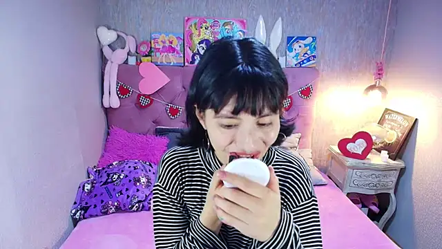 Snapshot of charlottemoonxz chatting on February 2026 06:59:02 PM charlottemoonxz online show from February 2026 06:59:02 PM