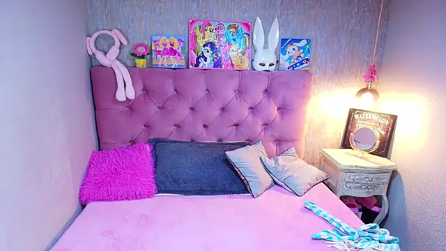 Snapshot of charlottemoonxz chatting on February 2026 06:53:02 PM charlottemoonxz online show from February 2026 06:53:02 PM