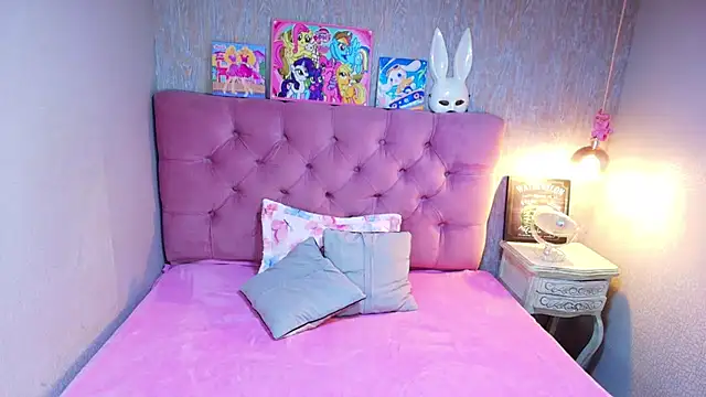 Snapshot of charlottemoonxz chatting on March 2026 07:09:01 PM charlottemoonxz online show from March 2026 07:09:01 PM