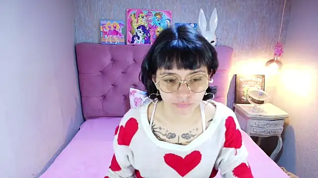 Snapshot of charlottemoonxz chatting on March 2026 07:08:01 PM charlottemoonxz online show from March 2026 07:08:01 PM