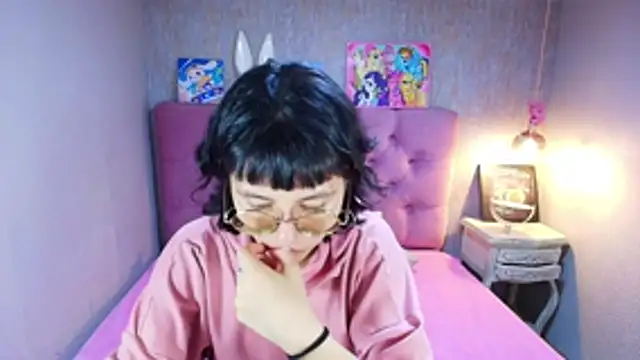 charlottemoonxz online show from May 2026 06:35:02 PM