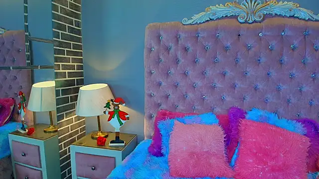 Snapshot of AdelaineBest chatting on December 2025 05:35:01 AM AdelaineBest online show from December 2025 05:35:01 AM