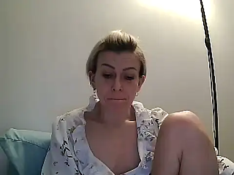 Snapshot of anechka1 chatting on January 2025 10:45:02 PM anechka1 online show from January 2025 10:45:02 PM