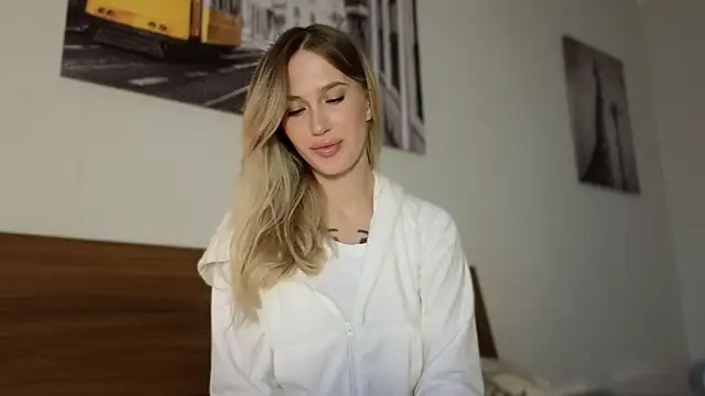 lluna drug online show from March 2026 04:01:01 PM