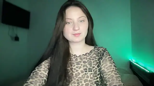 Snapshot of LocaAlis chatting on November 2025 01:11:02 PM LocaAlis online show from November 2025 01:11:02 PM