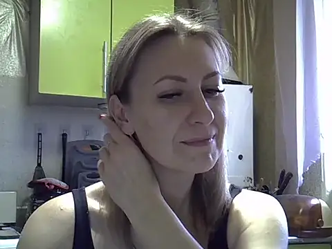 AshleyXHoney online show from December 2025 07:17:01 AM