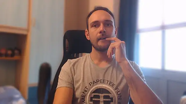 im-simo online show from September 2025 05:02:02 PM