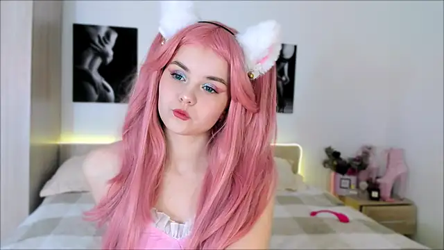 evelinal ove online show from March 2025 05:13:01 AM