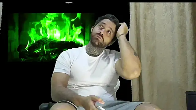 aronmiller404 online show from May 2026 10:58:01 AM