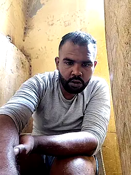 ListedLoin online show from November 2025 08:18:01 AM