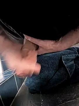 Snapshot of joycock8 chatting on January 2025 09:25:02 PM joycock8 online show from January 2025 09:25:02 PM