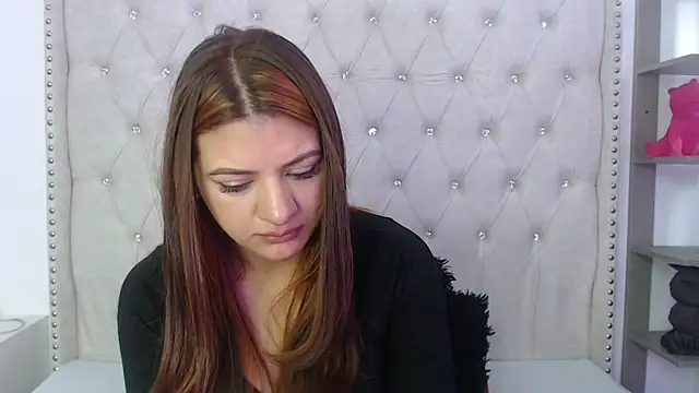 Abril Squirt online show from January 2026 01:15:02 PM