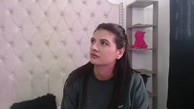 Snapshot of Abril_Squirt chatting on March 2026 05:48:02 PM Abril Squirt online show from March 2026 05:48:02 PM