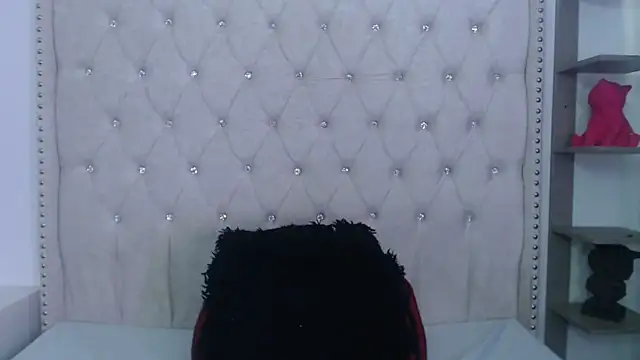 Snapshot of Abril_Squirt chatting on March 2026 09:43:02 PM Abril Squirt online show from March 2026 09:43:02 PM