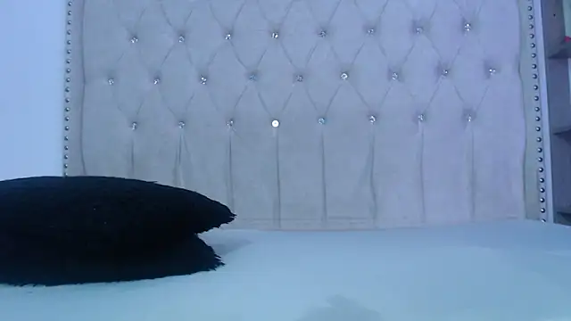 Snapshot of Abril_Squirt chatting on March 2026 10:45:02 AM Abril Squirt online show from March 2026 10:45:02 AM