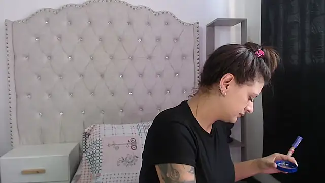 Snapshot of Abril_Squirt chatting on March 2026 06:36:01 PM Abril Squirt online show from March 2026 06:36:01 PM