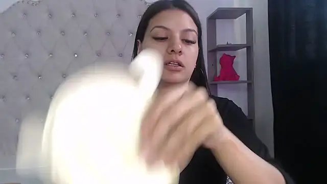 Abril Squirt online show from April 2026 09:50:01 PM