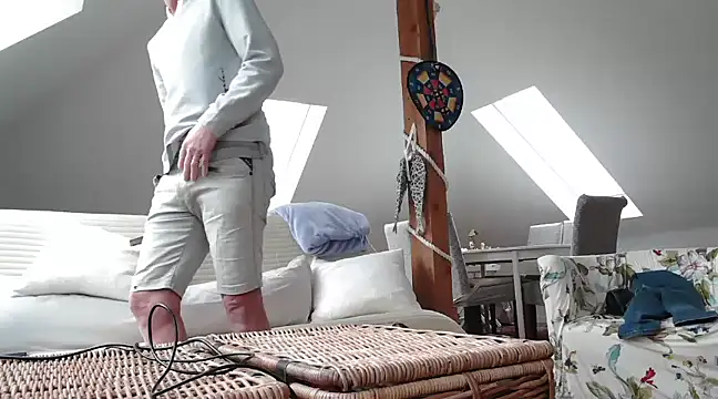 Snapshot of maxmueller321 chatting on March 2025 09:12:02 AM maxmueller321 online show from March 2025 09:12:02 AM