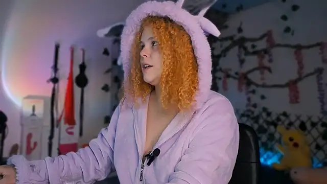 Snapshot of Alaska_colors7 chatting on October 2025 01:43:02 PM Alaska colors7 online show from October 2025 01:43:02 PM