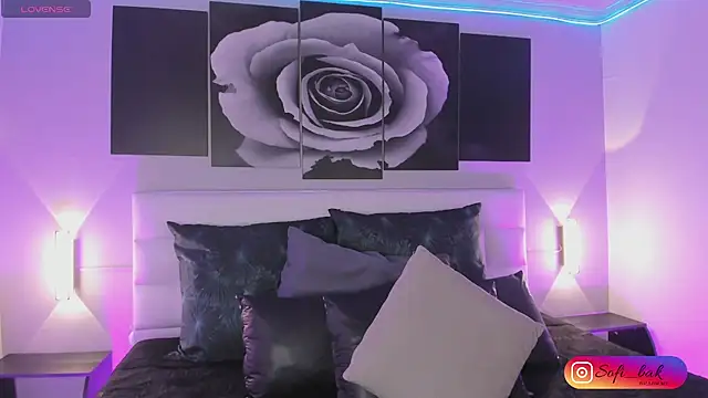 sofi bakerr online show from September 2025 11:37:02 AM