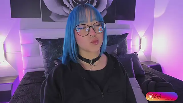 sofi bakerr online show from October 2025 11:32:02 AM