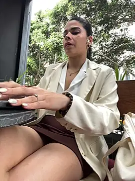 DaryRos online show from May 2026 08:28:01 PM