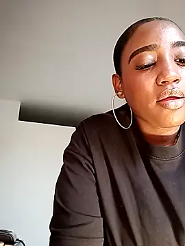 Perlasexyu1 online show from September 2025 01:56:01 PM