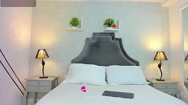 AnntoniaWood online show from December 2024 01:10:02 PM