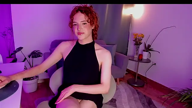 AnntoniaWood online show from June 2026 02:40:01 AM